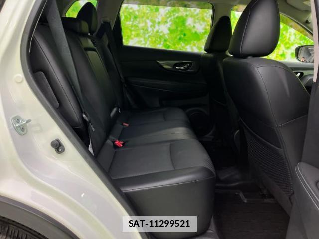 Nissan X-TRAIL 2017-04 7916802-4