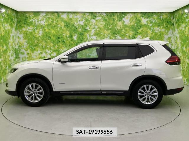 Nissan X-TRAIL 2018-05 7917100-1