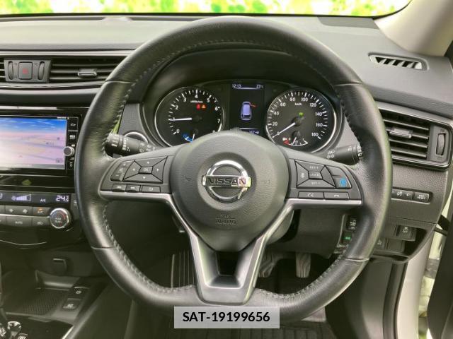 Nissan X-TRAIL 2018-05 7917100-14