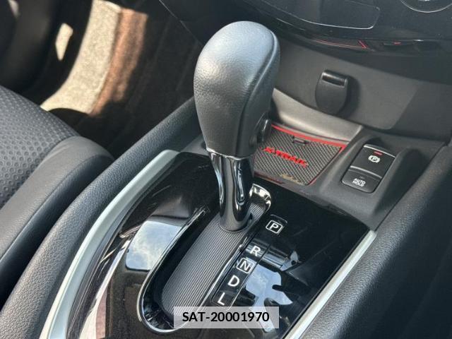 Nissan X-TRAIL 2017-06 7917102-17
