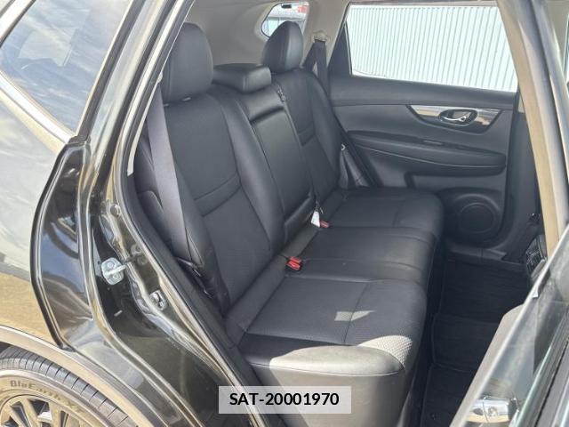 Nissan X-TRAIL 2017-06 7917102-4