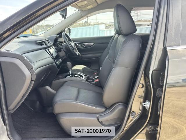 Nissan X-TRAIL 2017-06 7917102-5