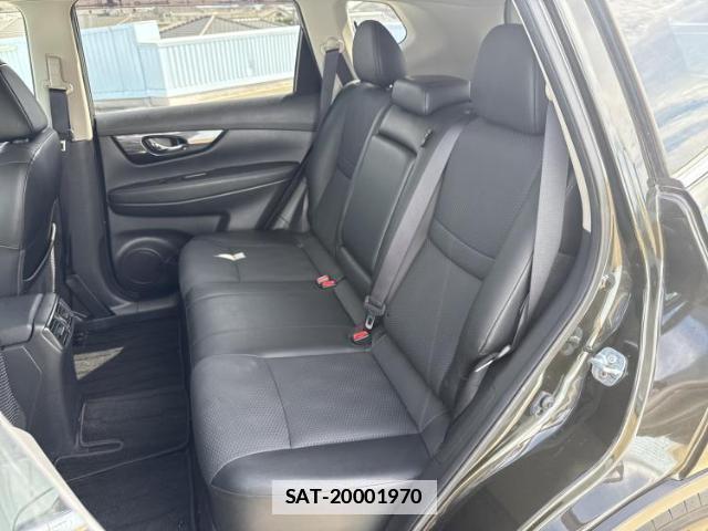 Nissan X-TRAIL 2017-06 7917102-6