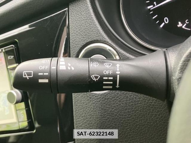 Nissan X-TRAIL 2017-07 7917209-15