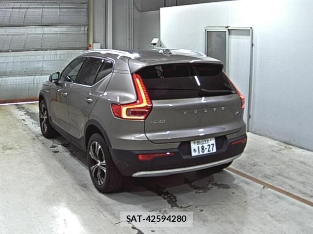 Volvo XC40 2021-09 7915430-1