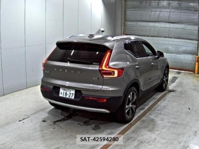 Volvo XC40 2021-09 7915430-4