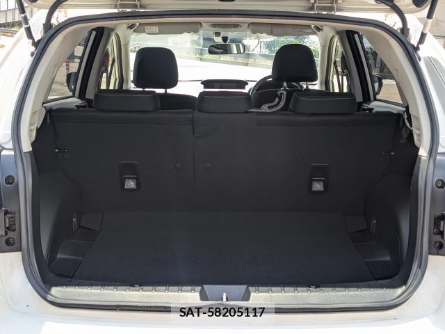Subaru XV 2015-03 7916400-18