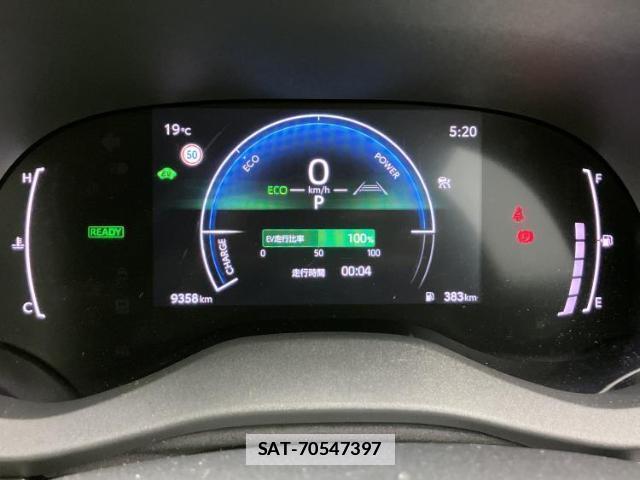 Toyota YARIS CROSS 2024-12 7913485-11