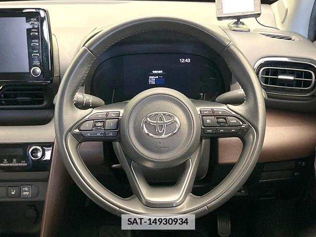 Toyota YARIS CROSS 2022-03 7913621-10
