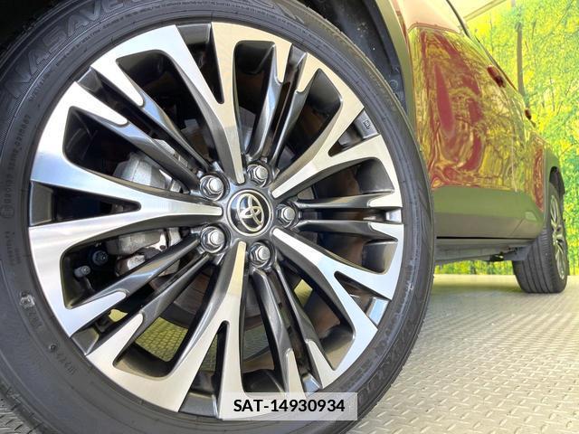 Toyota YARIS CROSS 2022-03 7913621-12