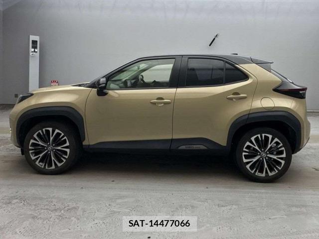Toyota YARIS CROSS 2020-09 7915447-13
