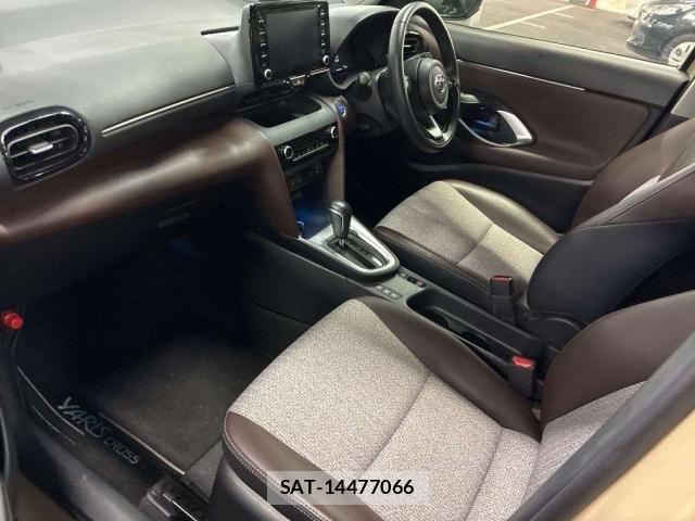 Toyota YARIS CROSS 2020-09 7915447-6