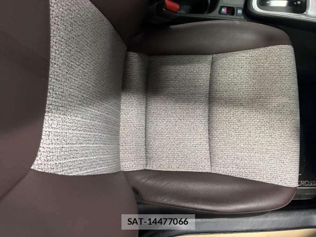 Toyota YARIS CROSS 2020-09 7915447-7