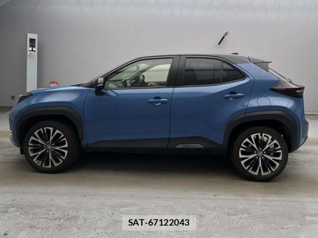 Toyota YARIS CROSS 2020-09 7915449-10