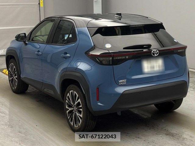 Toyota YARIS CROSS 2020-09 7915449-13