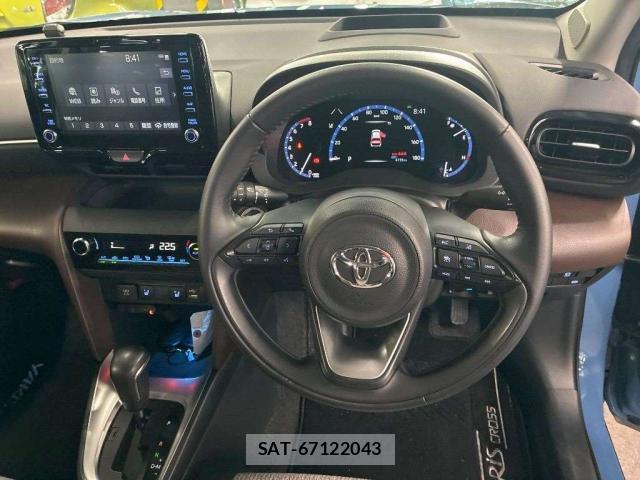 Toyota YARIS CROSS 2020-09 7915449-2