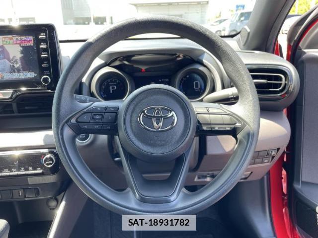 Toyota YARIS 2020-08 7913715-13