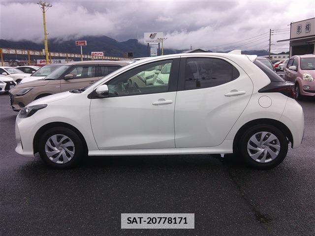 Toyota YARIS 2021-07 7914182-8