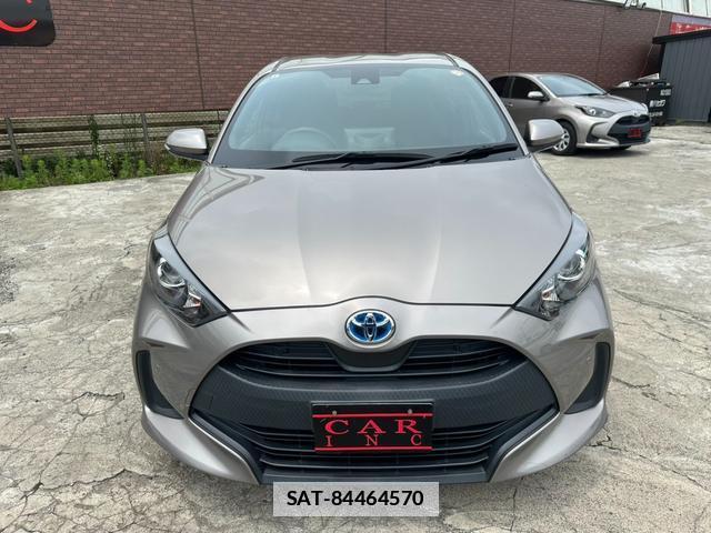 Toyota YARIS 2021-06 7915165-12