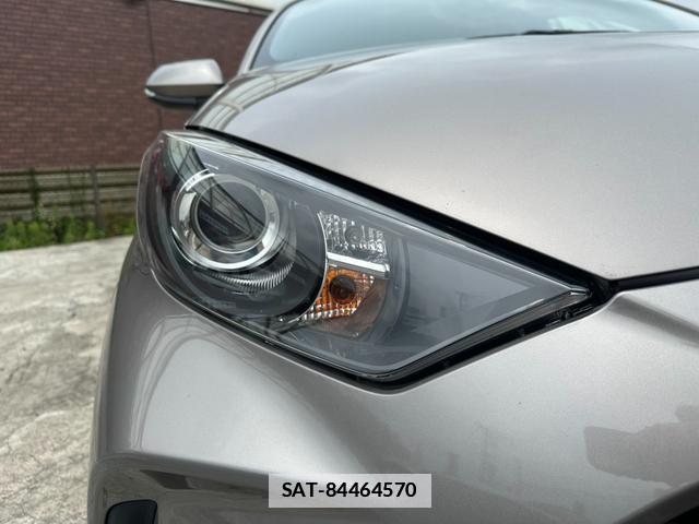 Toyota YARIS 2021-06 7915165-18