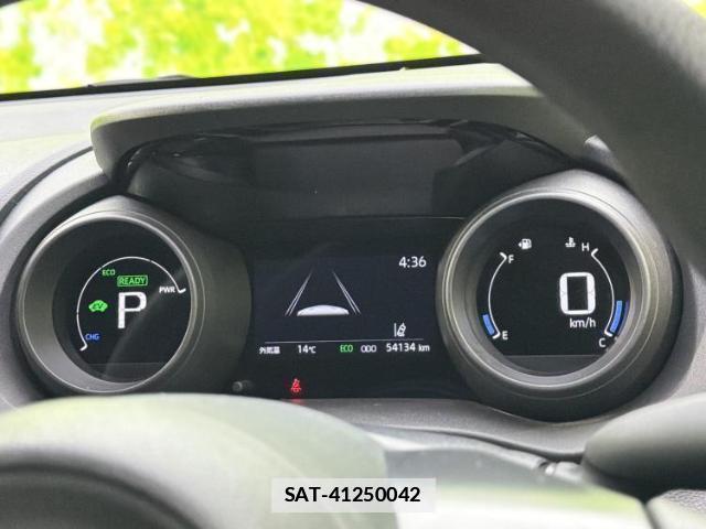 Toyota YARIS 2023-12 7916772-11
