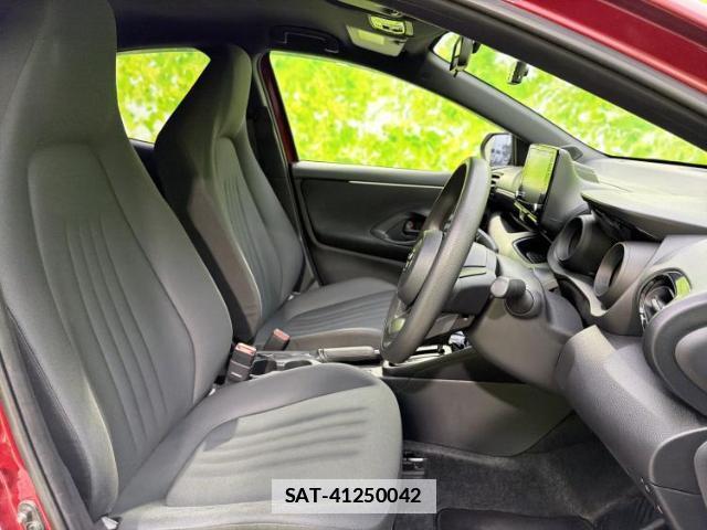 Toyota YARIS 2023-12 7916772-4