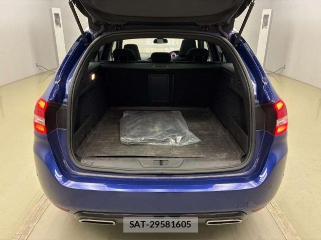Peugeot 308 2019-06 7935994-7