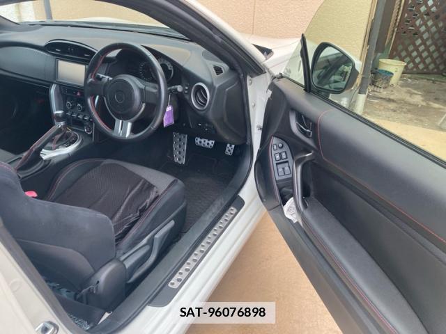 Toyota 86 2014-09 7933998-11