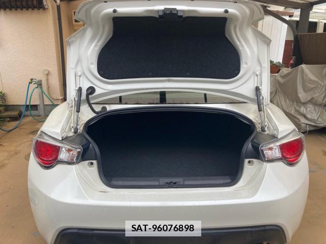 Toyota 86 2014-09 7933998-7