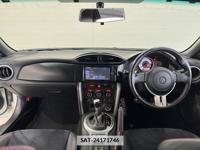 Toyota 86 2014-03 7934906-1