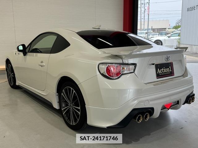 Toyota 86 2014-03 7934906-3