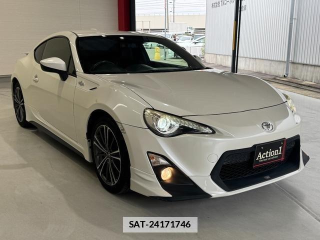 Toyota 86 2014-03 7934906-6