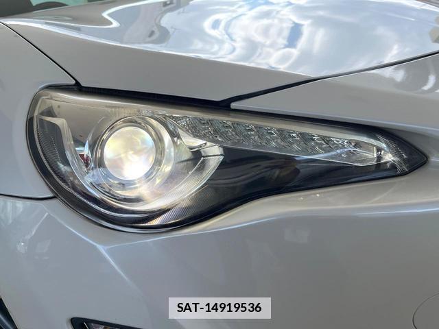 Toyota 86 2013-10 7936538-11