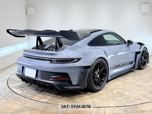Porsche 911 2024-04 7936738-2