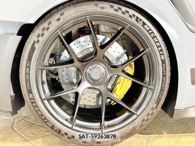 Porsche 911 2024-04 7936738-8