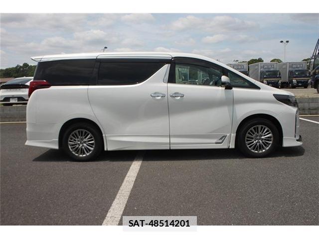 Toyota ALPHARD HYBRID 2021-09 7935827-13