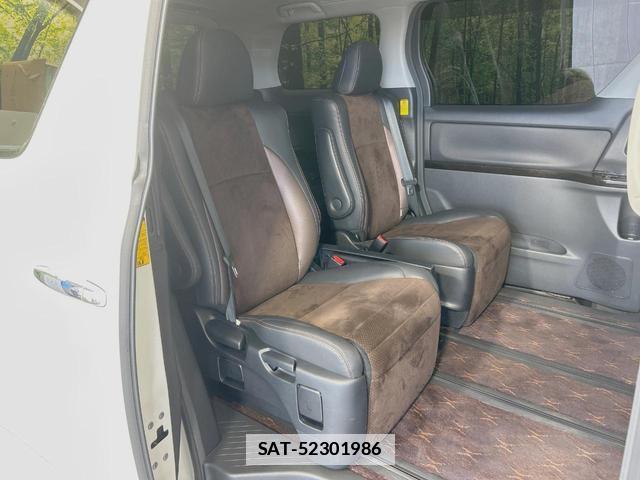 Toyota ALPHARD 2013-05 7934322-8