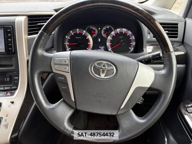 Toyota ALPHARD 2015-01 7935746-17