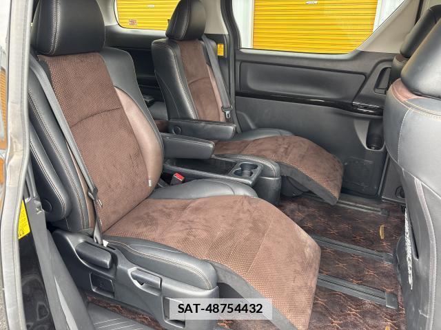 Toyota ALPHARD 2015-01 7935746-8