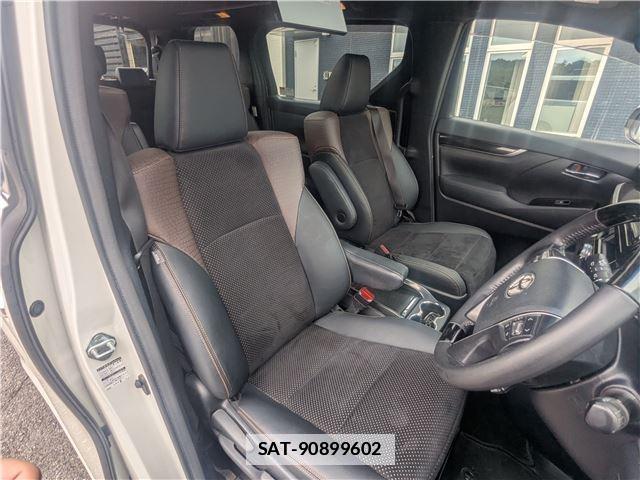 Toyota ALPHARD 2017-08 7935892-9