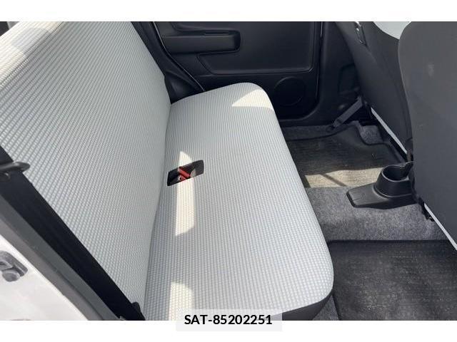 Suzuki ALTO 2017-06 7934148-4