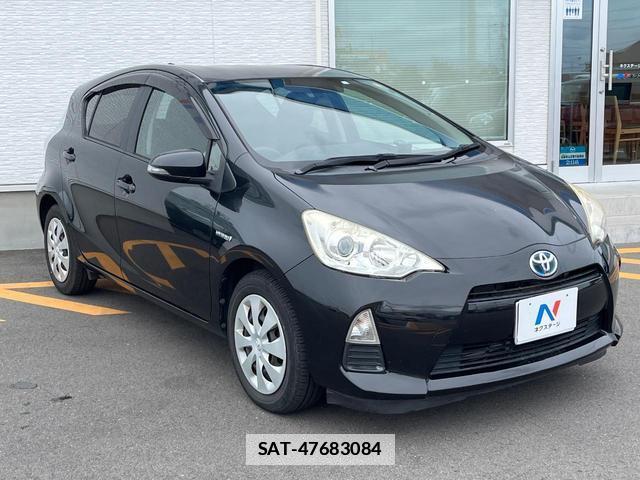 Toyota AQUA 2014-03 7934544-15