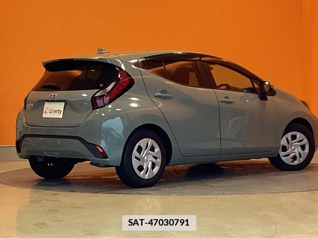 Toyota AQUA 2024-08 7934837-17