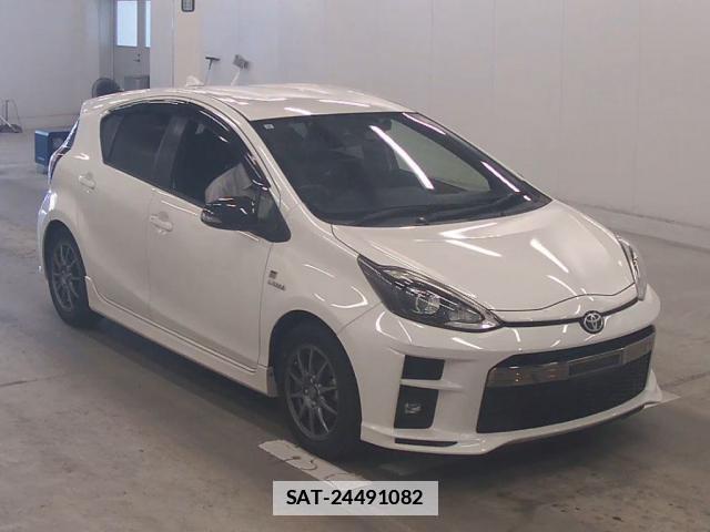 Toyota AQUA 2017-12 7934962-0