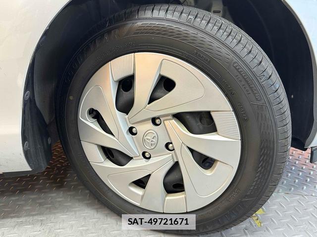 Toyota AQUA 2021-05 7935290-15