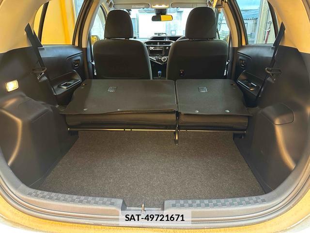 Toyota AQUA 2021-05 7935290-18