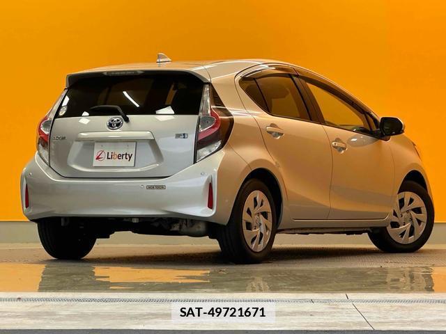 Toyota AQUA 2021-05 7935290-8