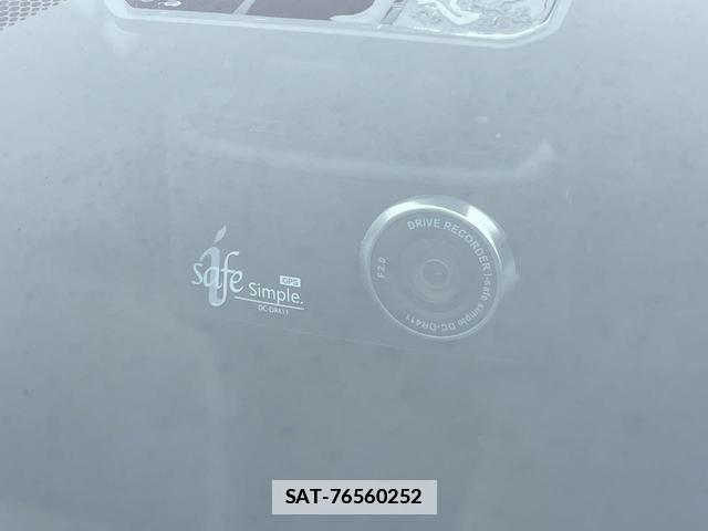 Toyota AQUA 2015-12 7935349-4