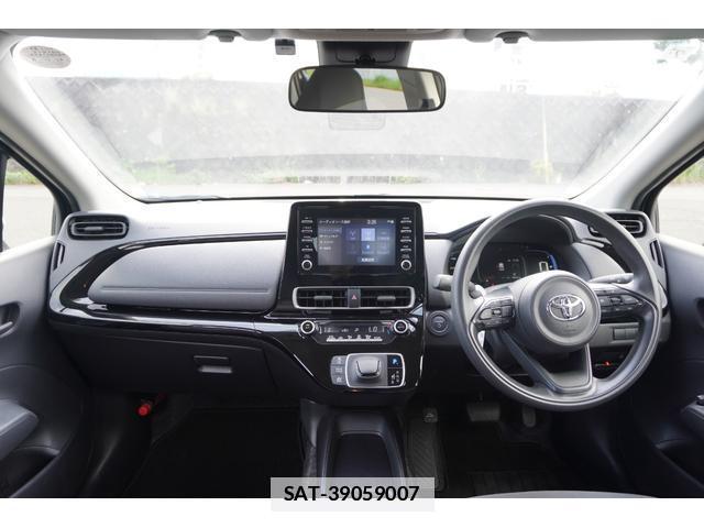 Toyota AQUA 2024-07 7935906-4