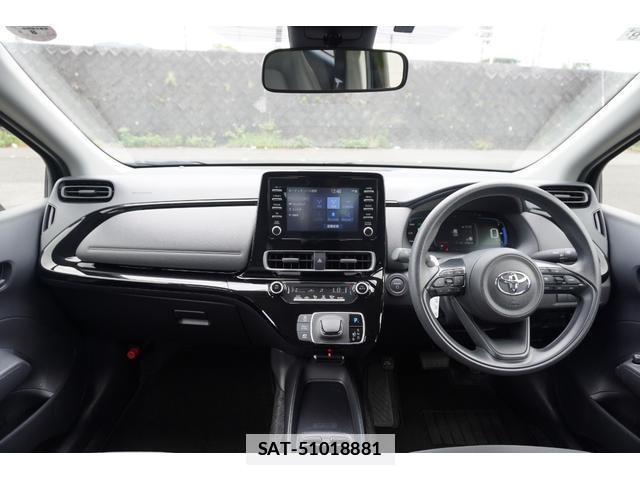 Toyota AQUA 2024-08 7935907-4